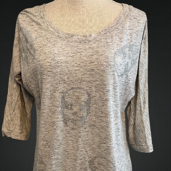 Women's Gray Vanity Skull Shirt - Picture 1 of 2